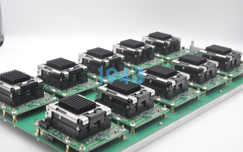 SMT贴片加工与半导体行业中的老化板测试技术：深度融合与创新应用